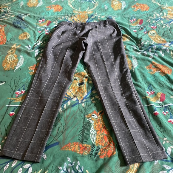 Women’s dress pants - size 2 - Picture 2 of 3